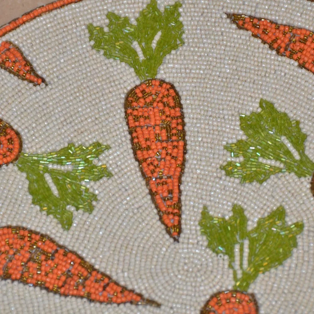 6 ISAAC MIZRAHI CARROT SPRING SUMMER EASTER CRYSTAL PLACEMAT CHARGER CENTERPIECE
